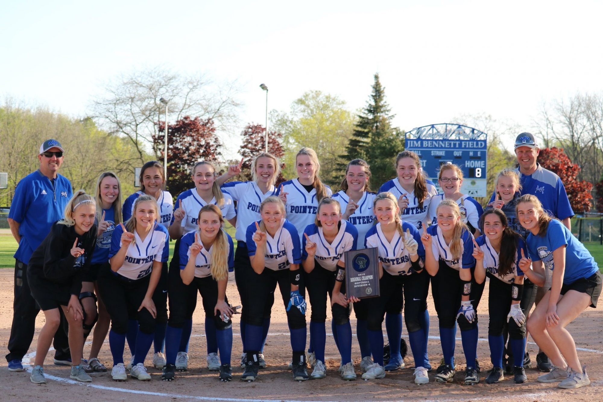 60959631_2392081870855449_319860641328267264_o Mineral Point School