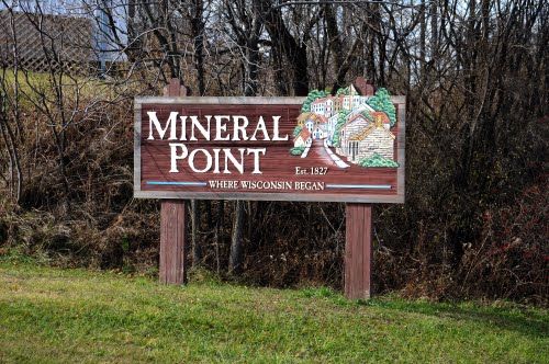 Fostering a keen and enthusiastic love for learning, the School District of Mineral Point is a dynamic district dedicated to academic excellence.